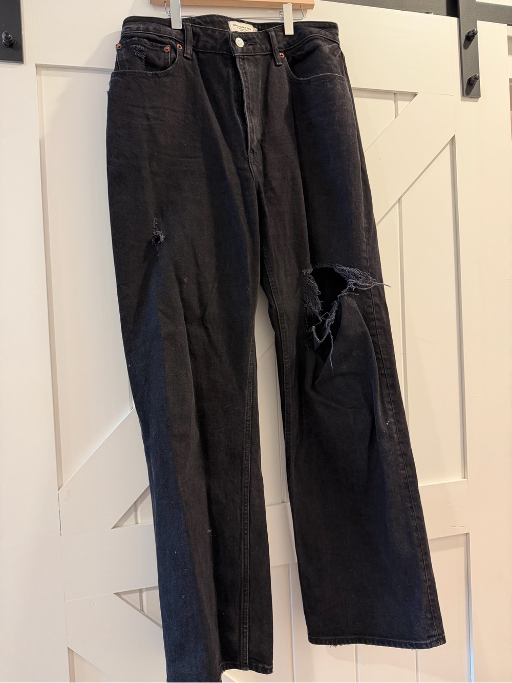 Abercrombie 90’s Relaxed Jeans